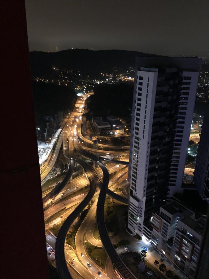 Empire Damansara Residence Suites เปอตาลิงจายา ภายนอก รูปภาพ